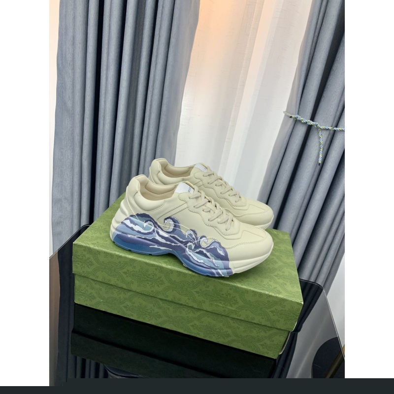 G*u*i casual shoes